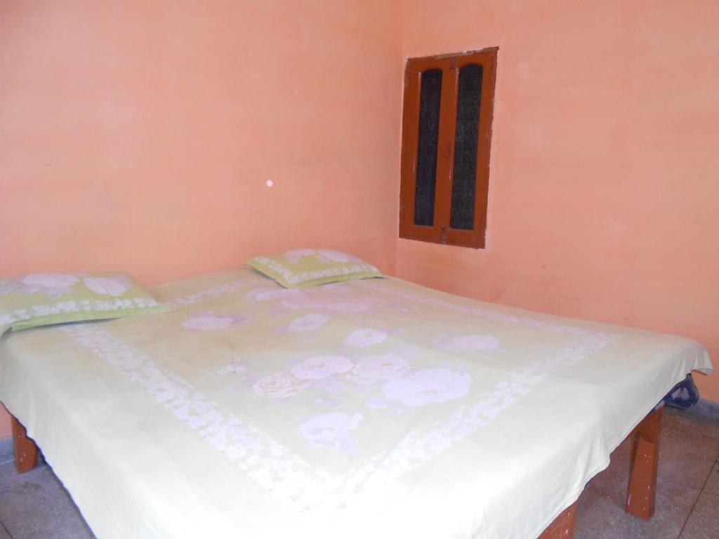 Maruti Guest House Varanasi Bilik gambar
