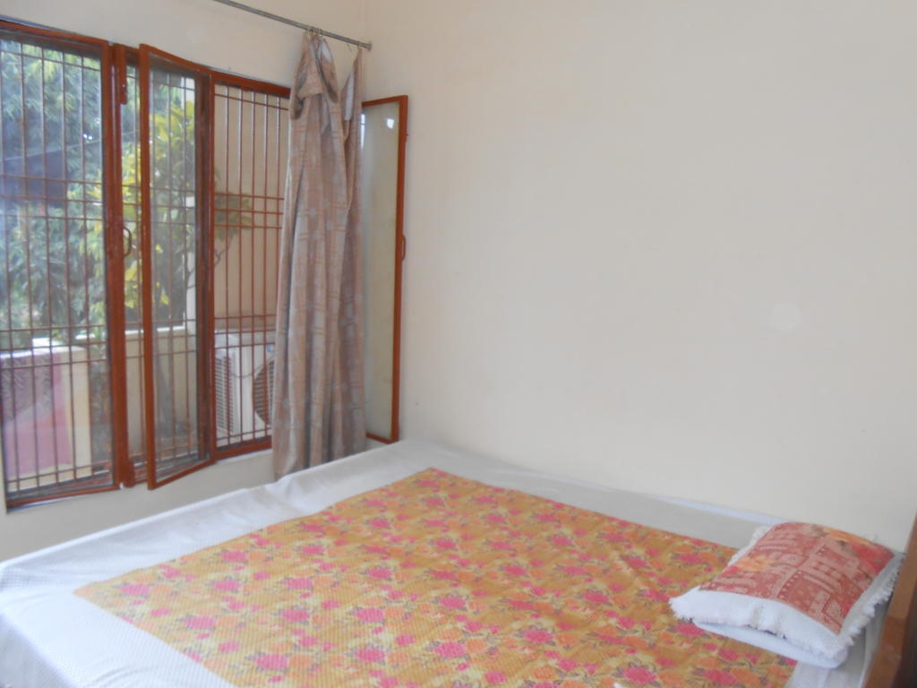 Maruti Guest House Varanasi Luaran gambar